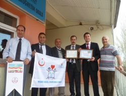 Cumhuriyet İ.Ö'ye iki bayrak ödülü